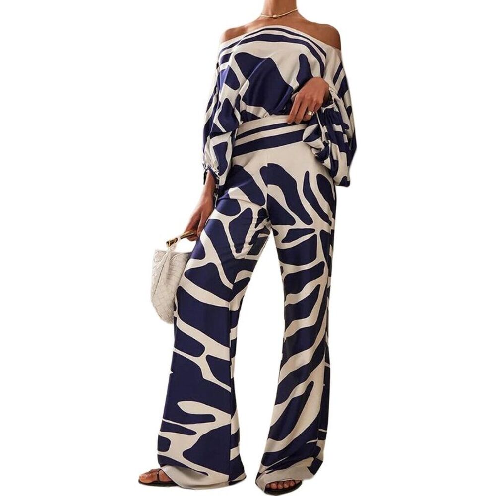Monique Lagarde Womens  Blouse & Pant Set